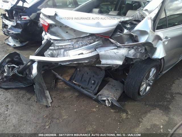 4T1BF1FK3GU215750 - 2016 TOYOTA CAMRY LE/XLE/SE/XSE SILVER photo 6