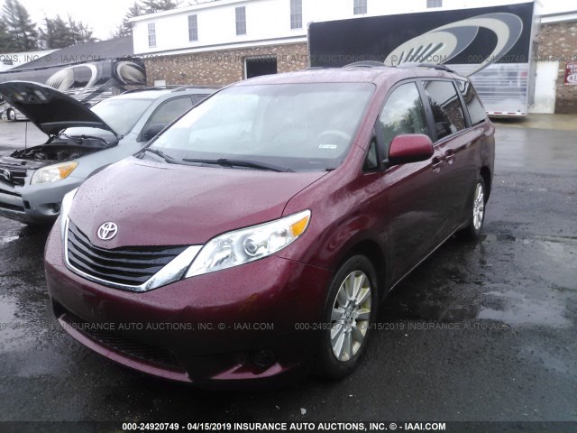 5TDJK3DC1BS008404 - 2011 TOYOTA SIENNA LE RED photo 2
