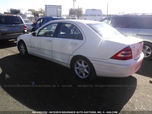 WDBRF81JX4F446847 - 2004 MERCEDES-BENZ C 240 4MATIC WHITE photo 3