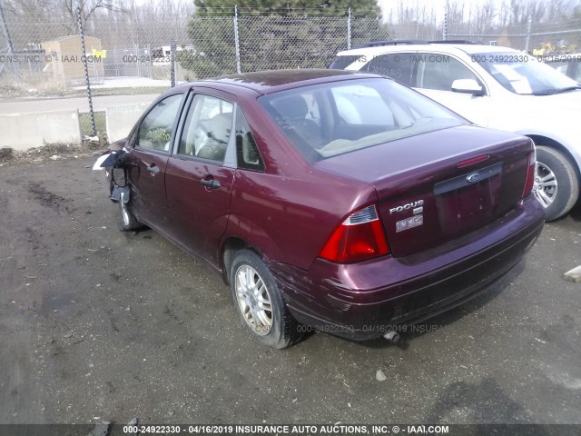 1FAFP34N27W221366 - 2007 FORD FOCUS ZX4/S/SE/SES MAROON photo 3
