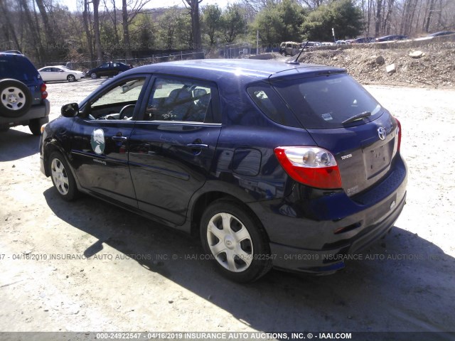 2T1KU4EE3AC390415 - 2010 TOYOTA COROLLA MATRIX  BLUE photo 3