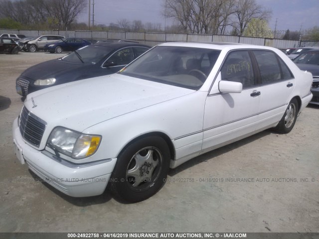 WDBGA43G8WA395817 - 1998 MERCEDES-BENZ S 420 WHITE photo 2