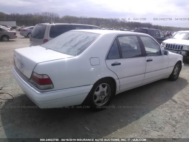 WDBGA43G8WA395817 - 1998 MERCEDES-BENZ S 420 WHITE photo 4