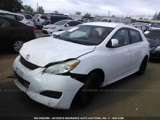 2T1KU4EE5AC231492 - 2010 TOYOTA COROLLA MATRIX  WHITE photo 2