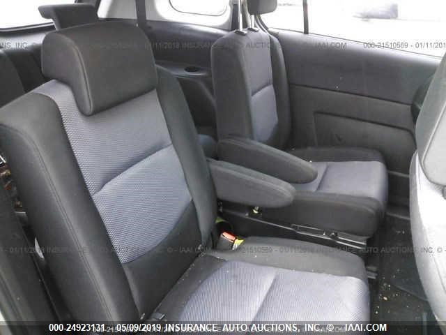 JM1CR293670146263 - 2007 MAZDA 5 WHITE photo 8