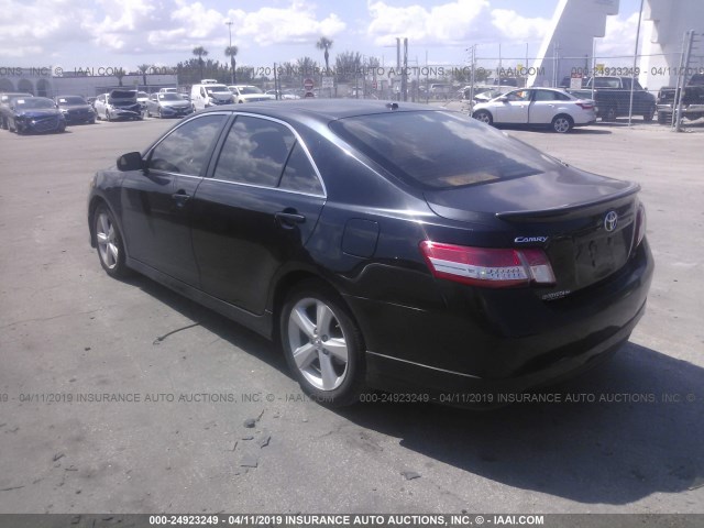 4T1BF3EK0AU543762 - 2010 TOYOTA CAMRY SE/LE/XLE BLACK photo 3