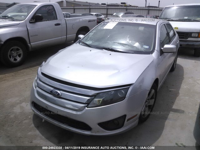 3FAHP0GA1BR265161 - 2011 FORD FUSION S SILVER photo 2