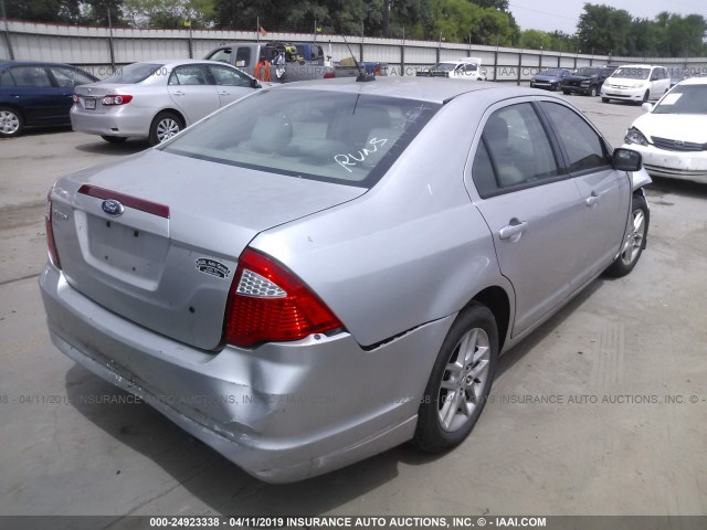 3FAHP0GA1BR265161 - 2011 FORD FUSION S SILVER photo 4