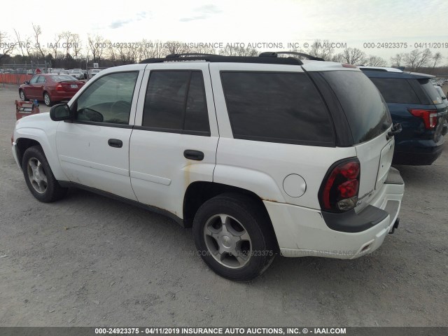 1GNDT13S462335438 - 2006 CHEVROLET TRAILBLAZER LS/LT WHITE photo 3