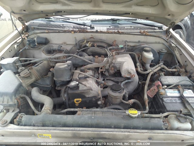 5TEWM72NX2Z882409 - 2002 TOYOTA TACOMA XTRACAB TAN photo 10