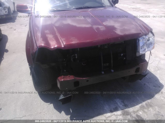 1J8HR78338C123276 - 2008 JEEP GRAND CHEROKEE SRT-8 MAROON photo 6