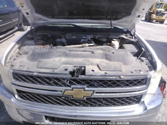 1GC4KZC84BF149528 - 2011 CHEVROLET SILVERADO K3500 WHITE photo 10