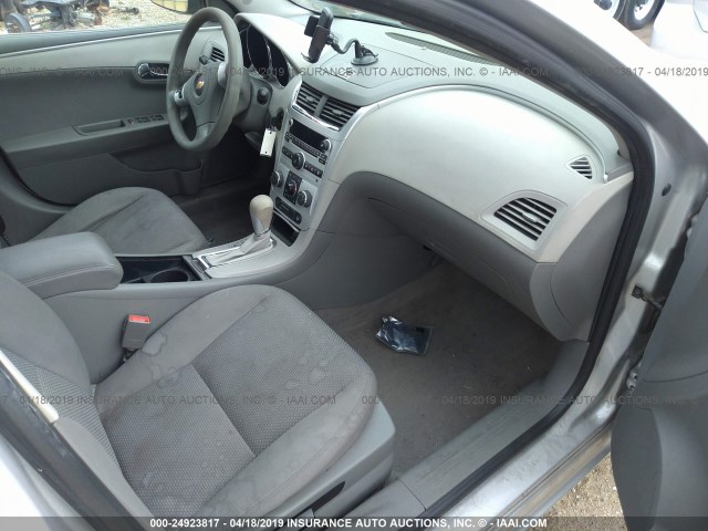 1G1ZA5E13BF366658 - 2011 CHEVROLET MALIBU LS SILVER photo 5