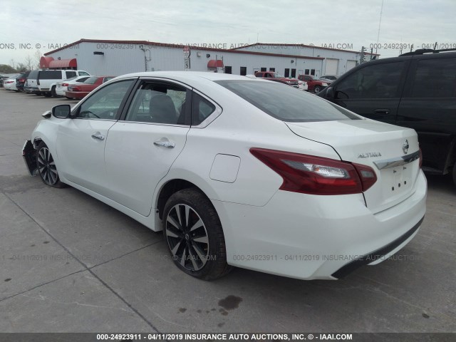 1N4AL3AP4JC154239 - 2018 NISSAN ALTIMA 2.5/S/SV/SL/SR WHITE photo 3