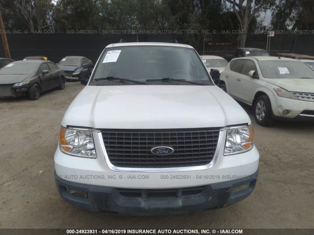 1FMPU15505LA14835 - 2005 FORD EXPEDITION XLT WHITE photo 6