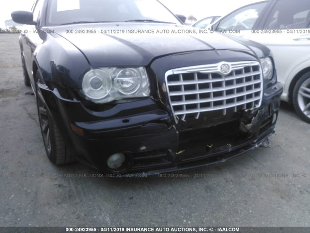 2C3LA73W97H660163 - 2007 CHRYSLER 300C SRT-8 BLACK photo 6