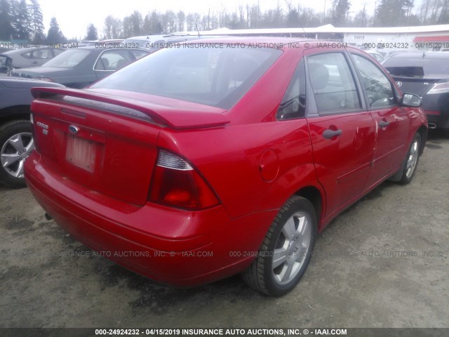 1FAFP34N77W314318 - 2007 FORD FOCUS ZX4/S/SE/SES RED photo 4