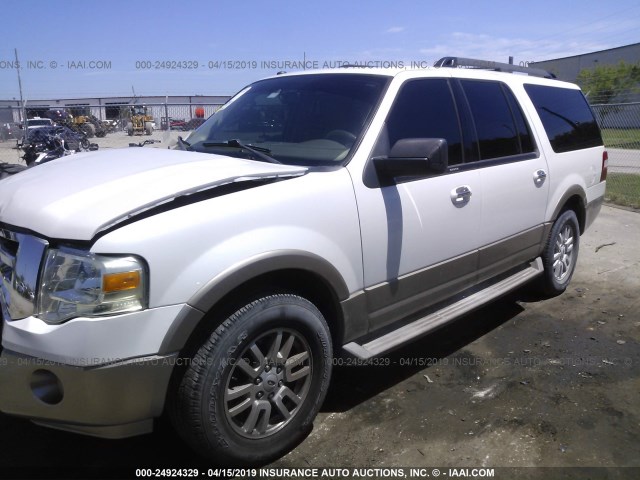 1FMJK1H5XBEF20082 - 2011 FORD EXPEDITION EL XLT/EL KING RANCH WHITE photo 2