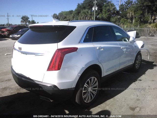 1GYKNBRS7HZ121314 - 2017 CADILLAC XT5 LUXURY WHITE photo 4