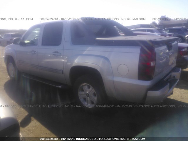 3GNVKFE01AG250539 - 2010 CHEVROLET AVALANCHE LT GRAY photo 3