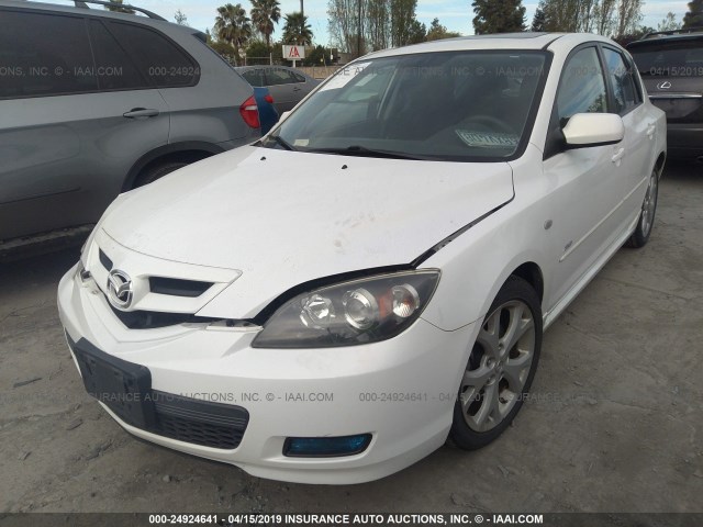 JM1BK344081826001 - 2008 MAZDA 3 HATCHBACK WHITE photo 2