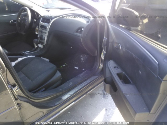 1G1ZC5E04CF258052 - 2012 CHEVROLET MALIBU 1LT 灰色 照片 5