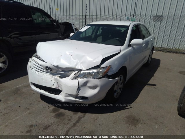 4T4BE46K69R108575 - 2009 TOYOTA CAMRY SE/LE/XLE WHITE photo 2