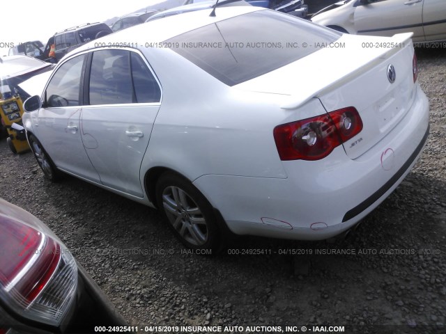 3VWEF71K07M111858 - 2007 VOLKSWAGEN JETTA WOLFSBURG 白色 照片 3