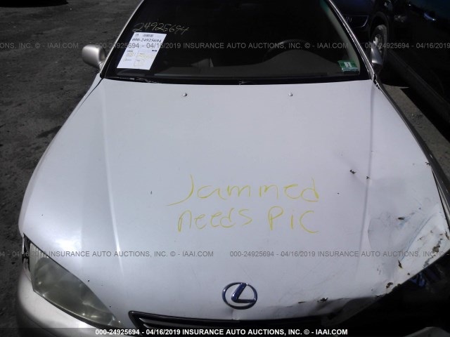 JT8BF28G3X0159933 - 1999 LEXUS ES 300 GOLD photo 10