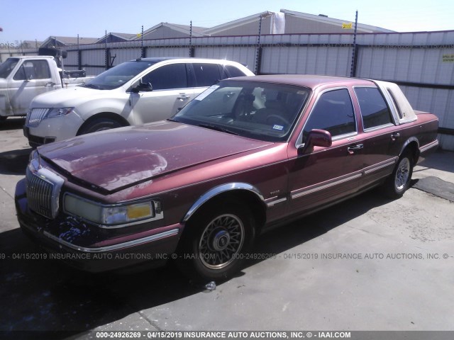 1LNLM81W6SY628678 - 1995 LINCOLN TOWN CAR EXECUTIVE RED photo 2
