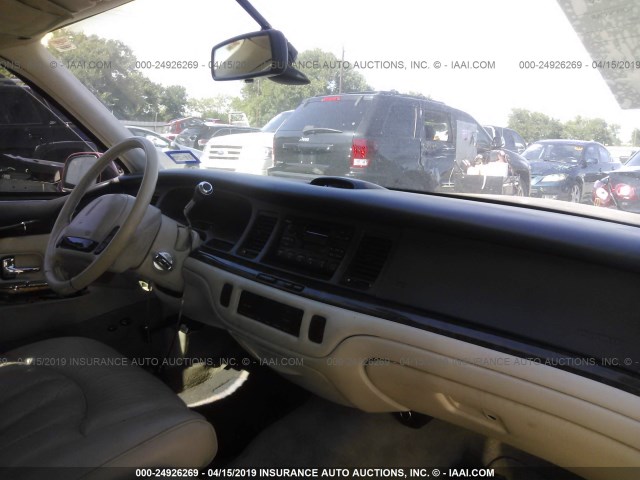 1LNLM81W6SY628678 - 1995 LINCOLN TOWN CAR EXECUTIVE RED photo 5