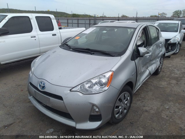 JTDKDTB37E1575266 - 2014 TOYOTA PRIUS C SILVER photo 2