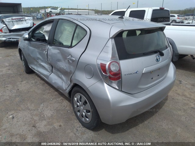 JTDKDTB37E1575266 - 2014 TOYOTA PRIUS C SILVER photo 3