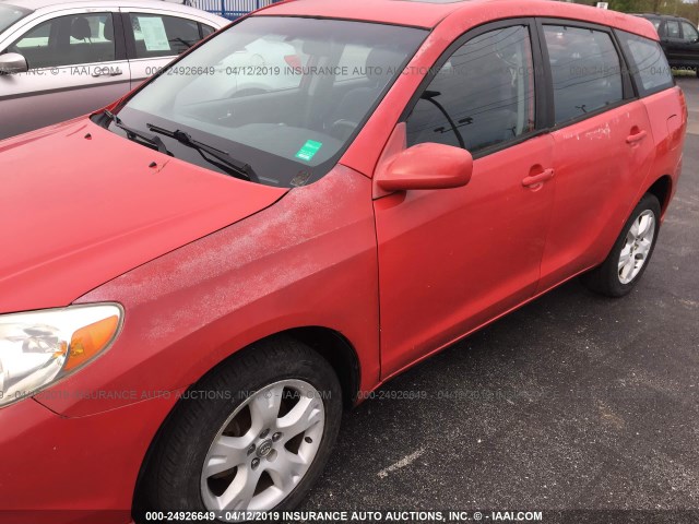 2T1LR32E34C269327 - 2004 TOYOTA COROLLA MATRIX XR RED photo 6