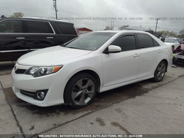 4T1BF1FK5CU632362 - 2012 TOYOTA CAMRY SE/LE/XLE WHITE photo 2