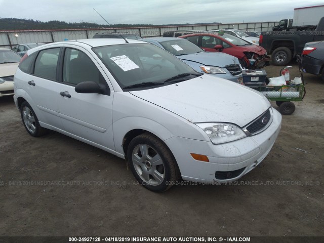 1FAHP37N97W227041 - 2007 FORD FOCUS ZX5/S/SE/SES WHITE photo 1