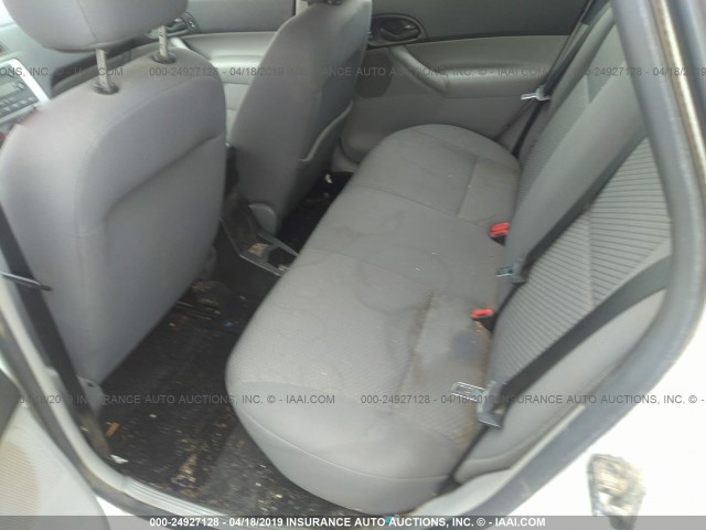 1FAHP37N97W227041 - 2007 FORD FOCUS ZX5/S/SE/SES WHITE photo 8