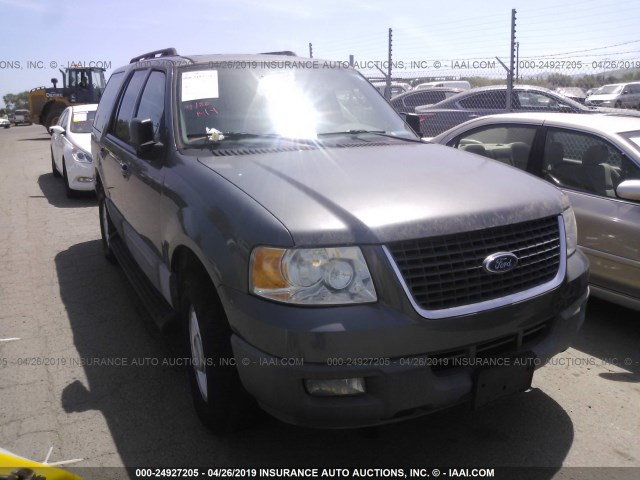 1FMPU15585LA53074 - 2005 FORD EXPEDITION XLT GRAY photo 1