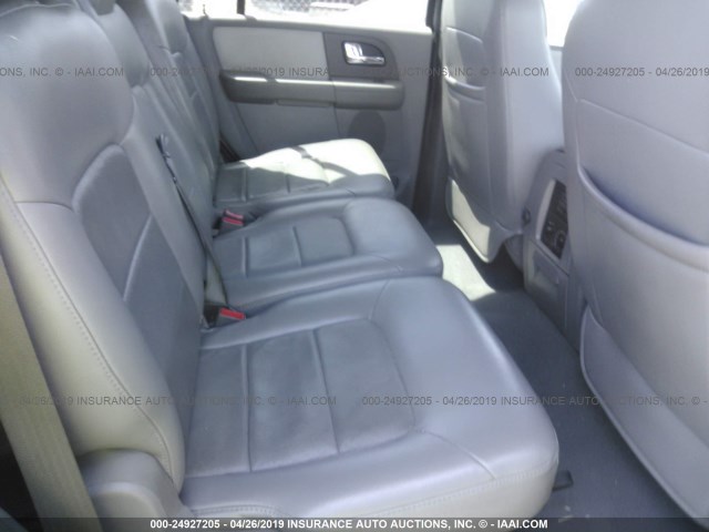 1FMPU15585LA53074 - 2005 FORD EXPEDITION XLT GRAY photo 8