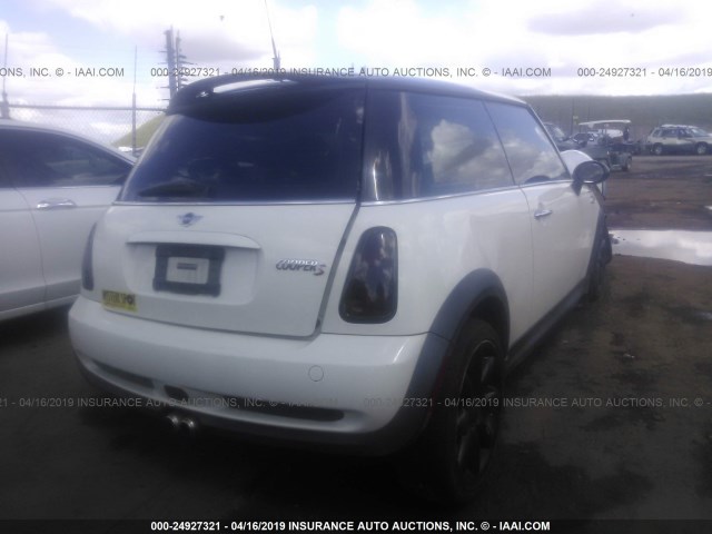 WMWRE33516TJ40368 - 2006 MINI COOPER S WHITE photo 4