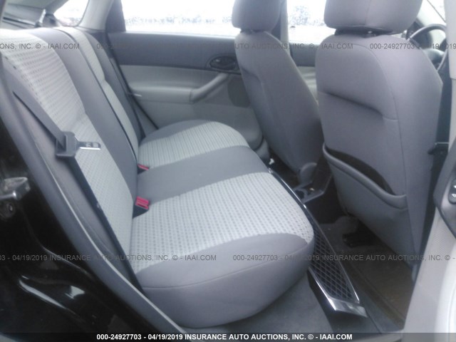 1FAHP34N57W282526 - 2007 FORD FOCUS ZX4/S/SE/SES 黑色 照片 8