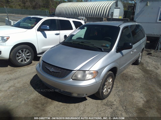 2C8GP74L52R582918 - 2002 CHRYSLER TOWN & COUNTRY EX SILVER photo 2