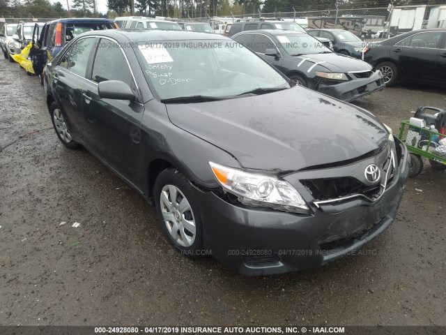 4T1BF3EK7BU599599 - 2011 TOYOTA CAMRY SE/LE/XLE GRAY photo 1