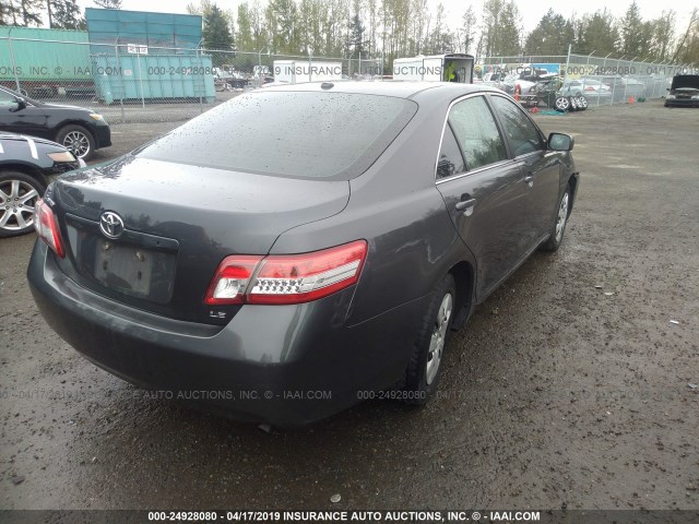 4T1BF3EK7BU599599 - 2011 TOYOTA CAMRY SE/LE/XLE GRAY photo 4