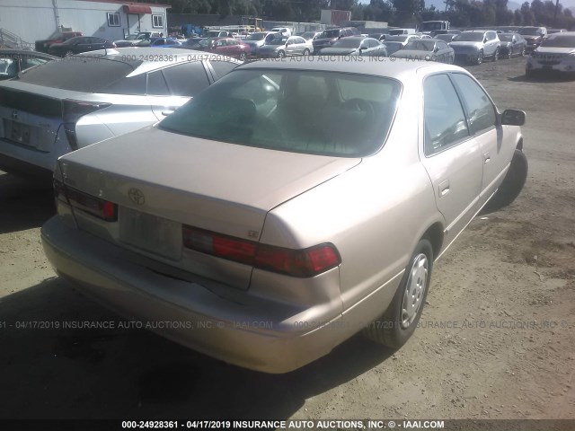 4T1BG22K2XU533206 - 1999 TOYOTA CAMRY CE/LE/XLE თაფლისფერი ფოტო 4