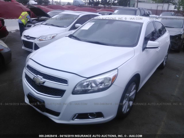 1G11E5SA5DF285833 - 2013 CHEVROLET MALIBU 2LT WHITE photo 2