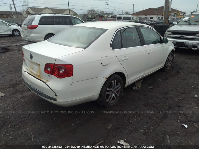 3VWRG71K66M657822 - 2006 VOLKSWAGEN JETTA 2.5 WHITE photo 4