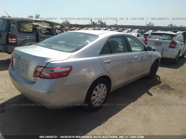 4T1BE46K17U536142 - 2007 TOYOTA CAMRY NEW GENERAT CE/LE/XLE/SE SILVER photo 4