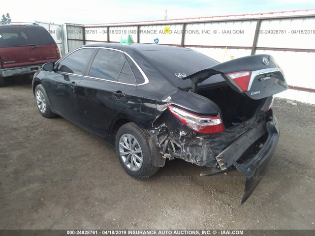 4T1BF1FK3FU038440 - 2015 TOYOTA CAMRY LE/XLE/SE/XSE შავი ფოტო 3