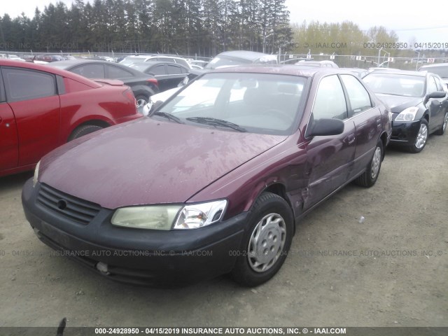 JT2BG22K1V0080844 - 1997 TOYOTA CAMRY LE/XLE أرجواني صورة 2